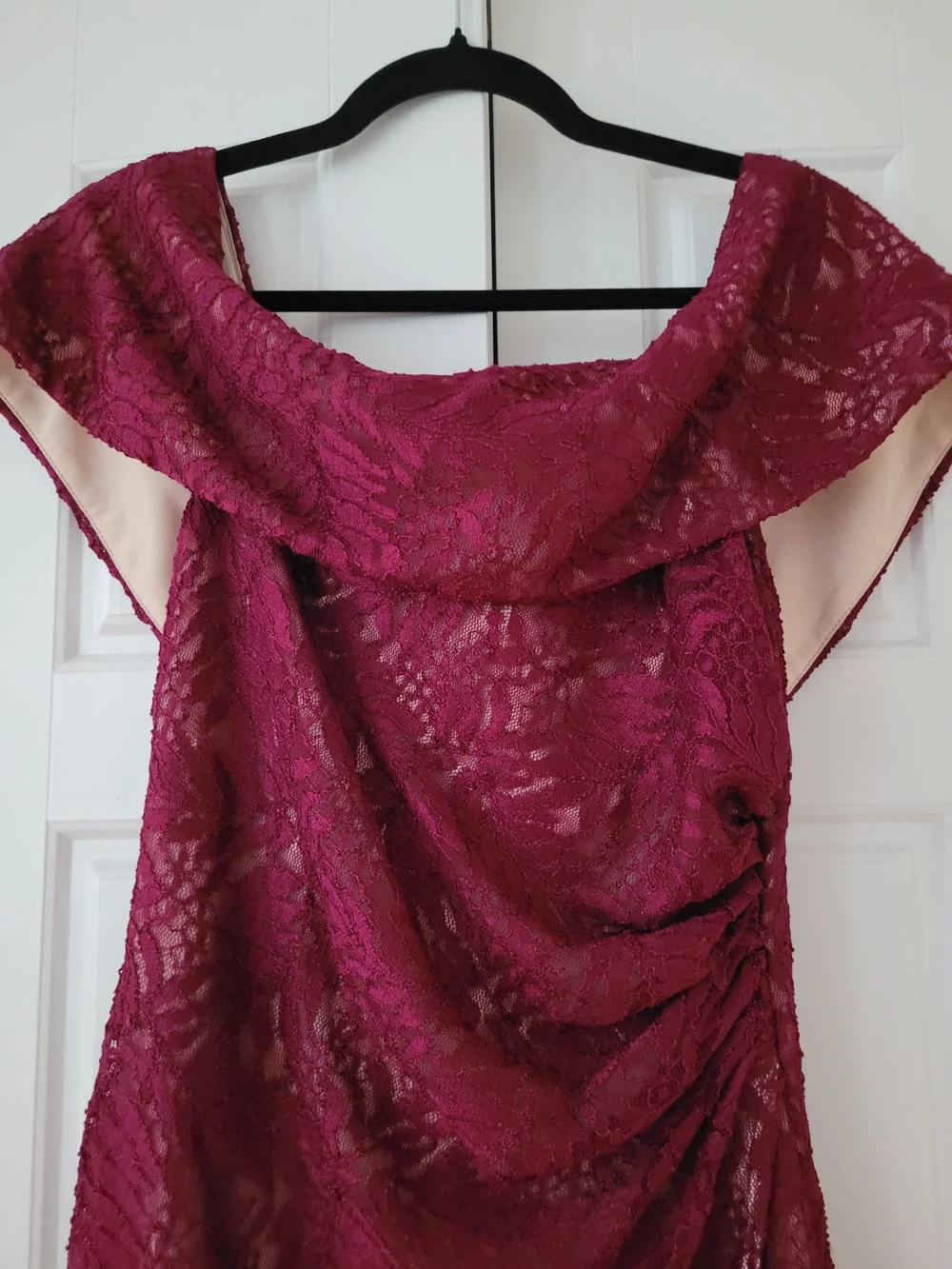NWT Le Château Berry / Burgundy Off-Shoulder Lace Cocktail Dress Size M - Picture 16 of 16
